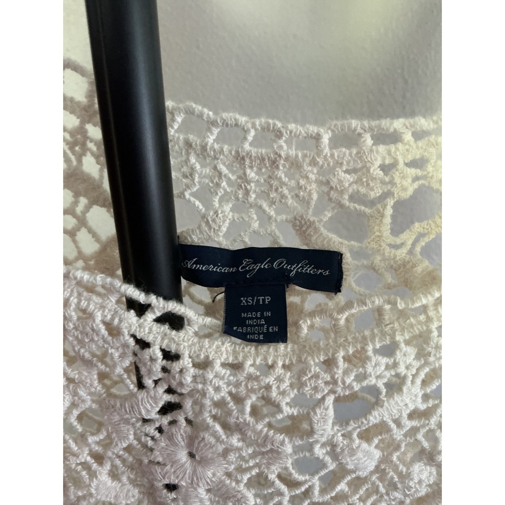 American Eagle Outfitters cream crochet lace tank/top in size XS - Picture 2 of 4